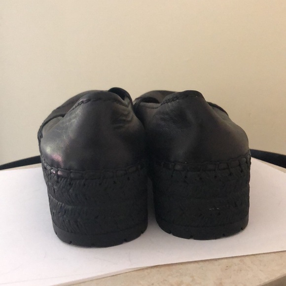 Black PRADA platform shoes - Picture 4 of 6